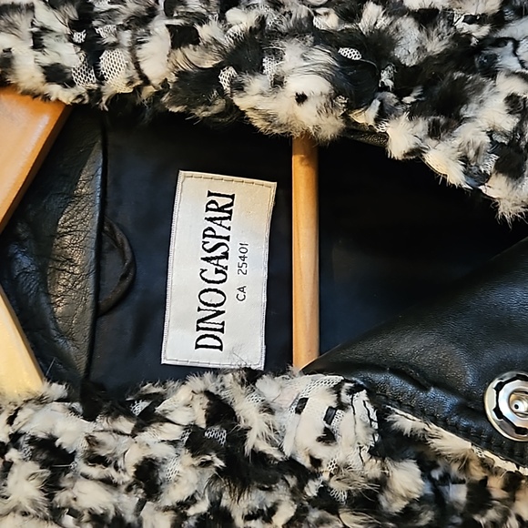 Leather jacket - Picture 2 of 3